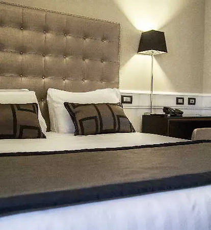 ذا إنديبندانت سويتس 4*