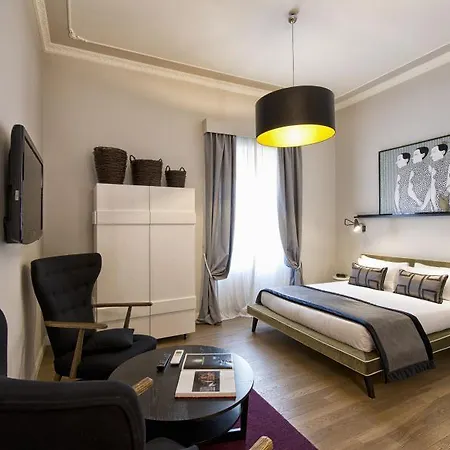 The Independent Gasthuis 4*