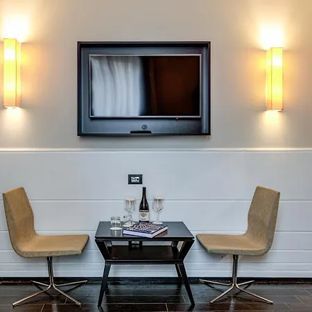 The Independent 4*