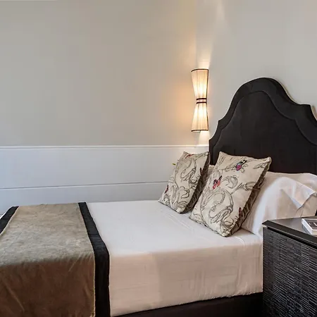 Pensión The Independent 4*