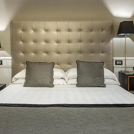 The Independent 4*