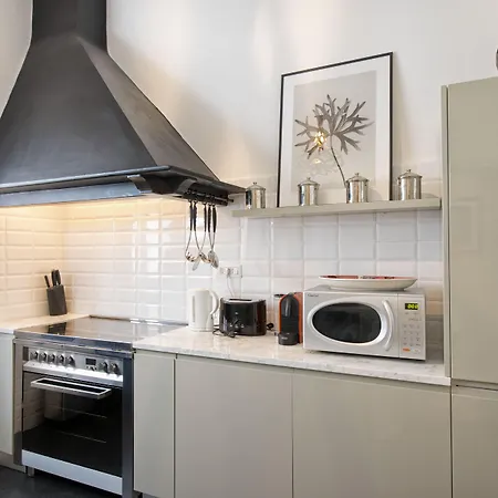 The Independent Guest house 4*