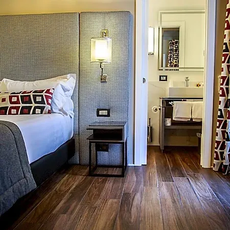 The Independent 4*