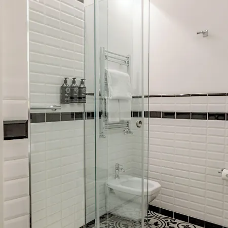 Guest house The Independent 4*