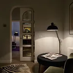 The Independent 4* Rom