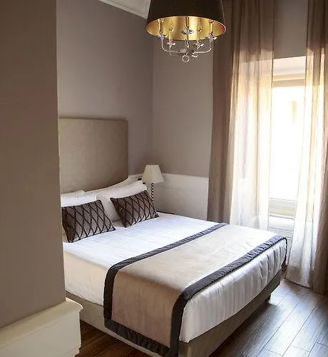 The Independent Guest house 4*